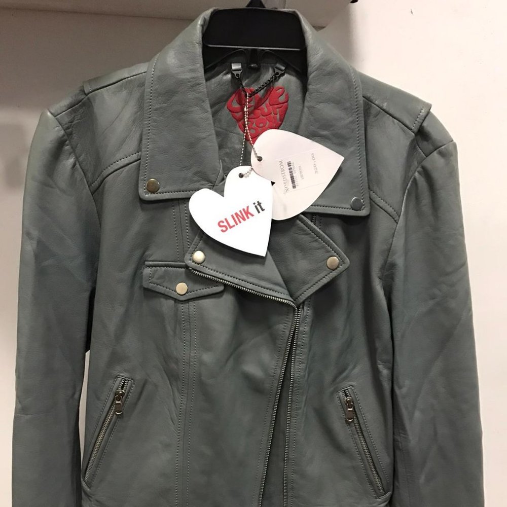 NWT LAMB LEATHER SLINK Crop Jacket Size 2 AUTHENTIC GENUINE MOTORCYCLE MOTO zip